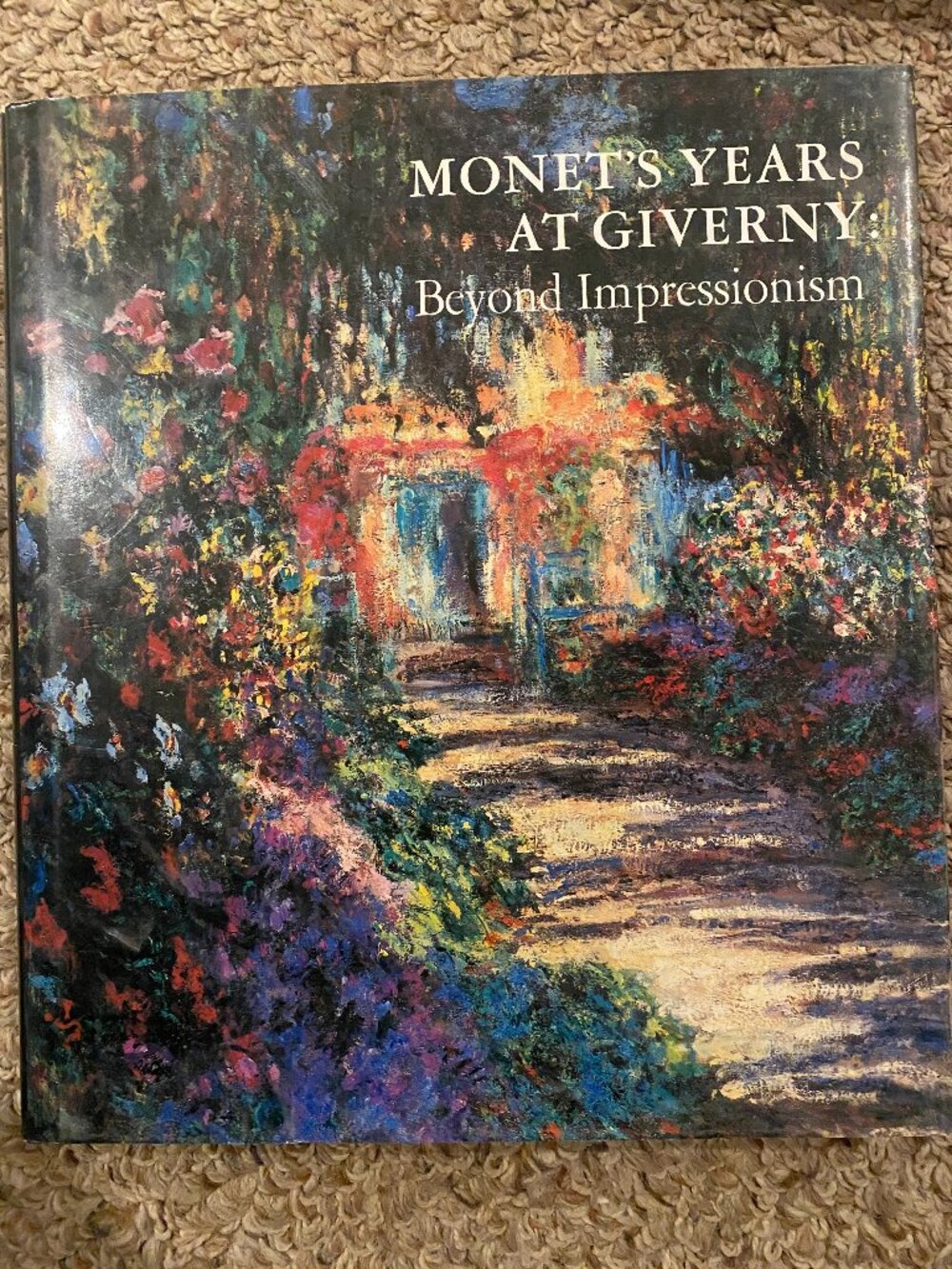 Book on Monet's Giverny paintings (hardcover)